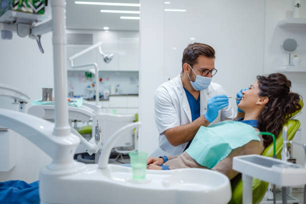 Best Tooth Extraction  in Taft, TX